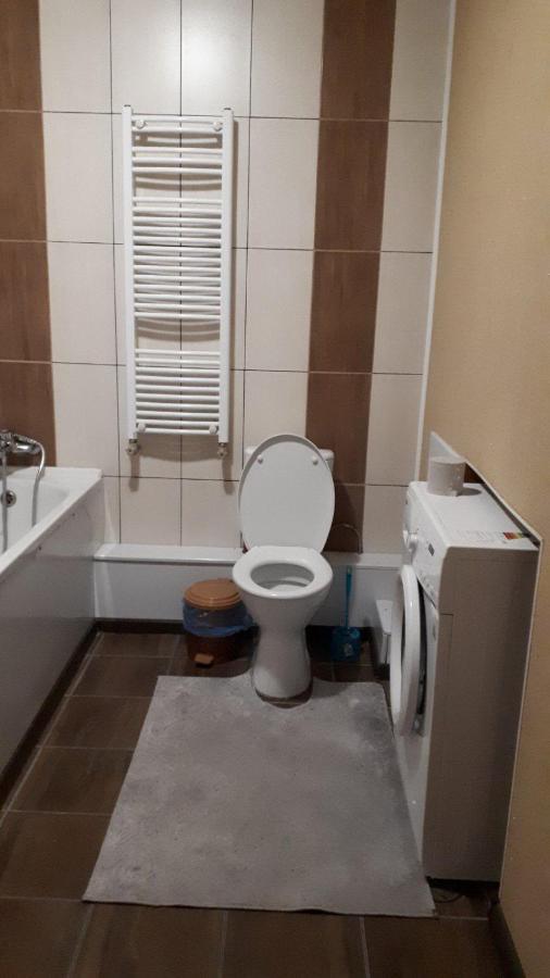 Apartamento 2 Комн. 5 Мест, 10 Мин. До Центра Kropyvnytskyi Exterior foto