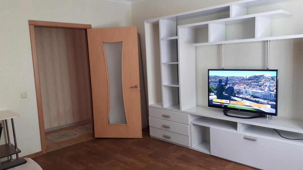 Apartamento 2 Комн. 5 Мест, 10 Мин. До Центра Kropyvnytskyi Exterior foto